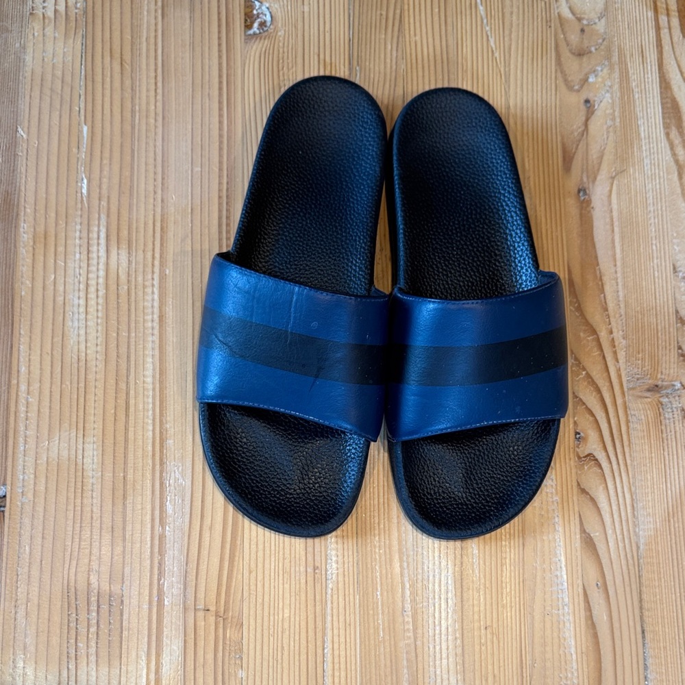 Banana Republic Navy and Black Slide Sandals